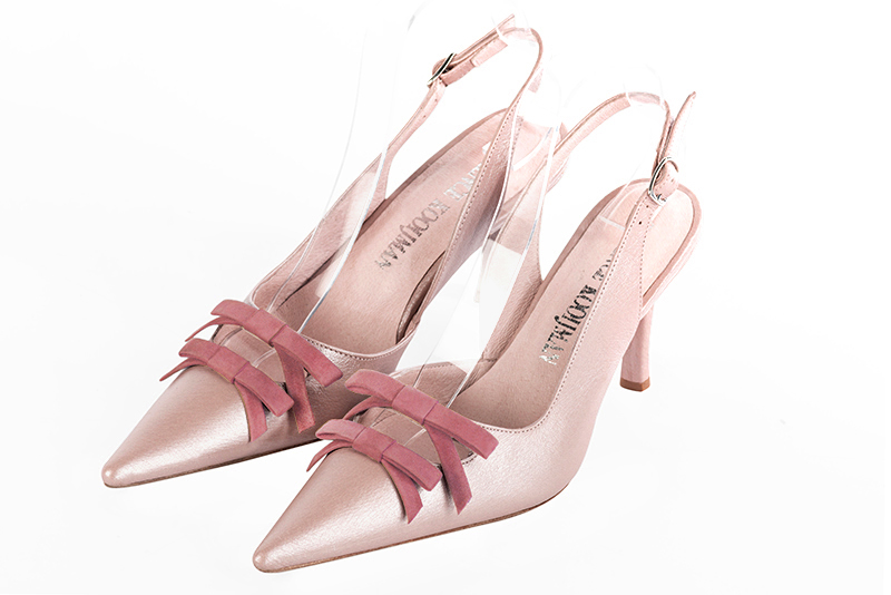 Powder pink women's open back shoes, with a knot. Pointed toe. High slim heel. Front view - Florence KOOIJMAN